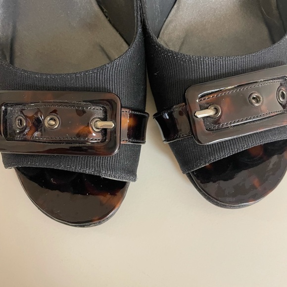 Stuart Weitzman black FAILLE MIDDY sling back with tortoise buckle/ heels,  8.5 - Picture 7 of 9